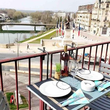 T1 Cocooning A L'Hotel De Ville Charleville-Mezieres Luaran gambar